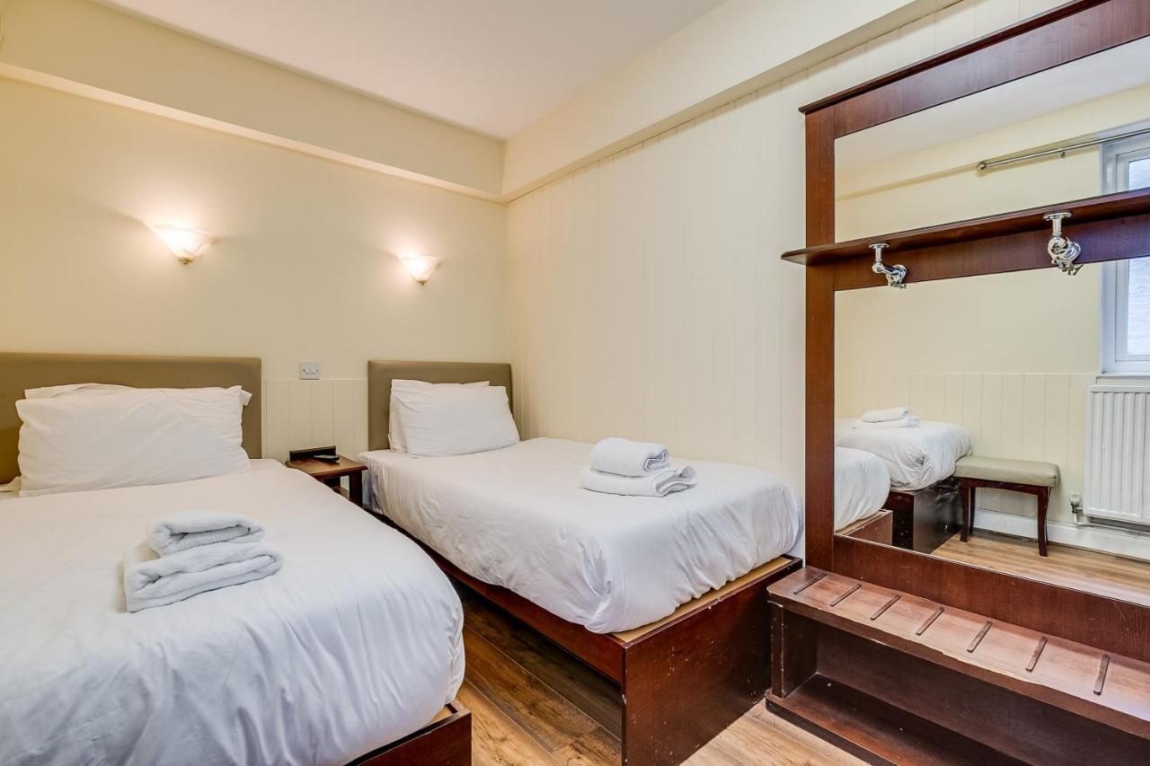 Astoria Hotel London Exterior photo
