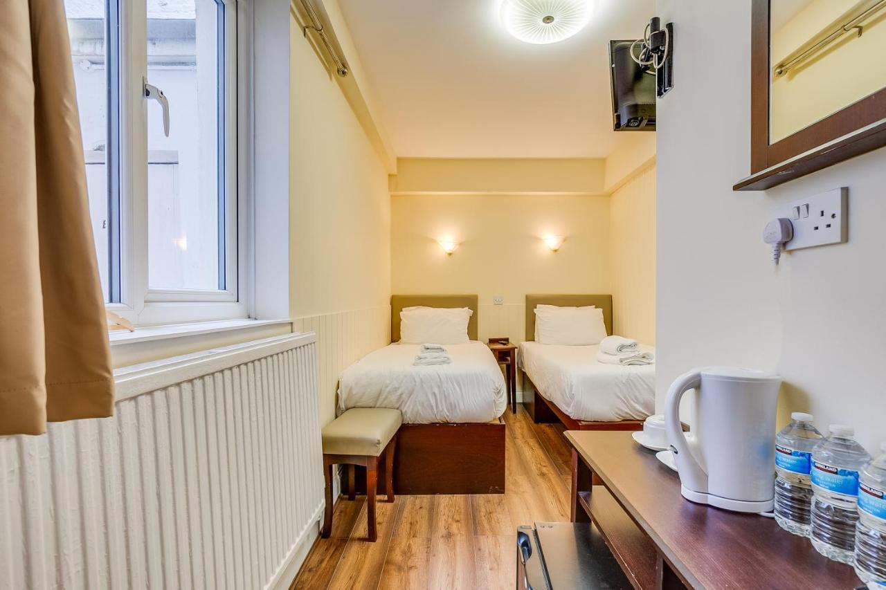 Astoria Hotel London Exterior photo