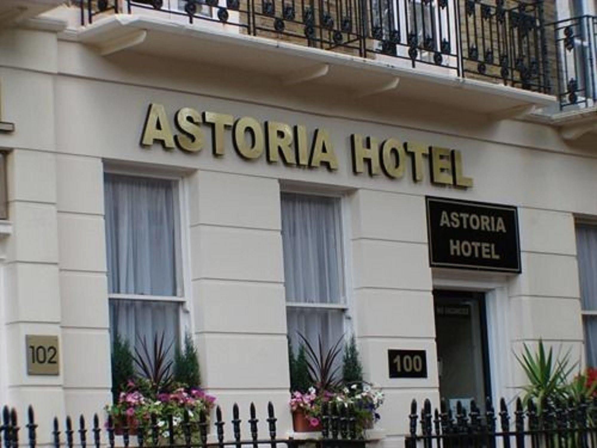 Astoria Hotel London Exterior photo